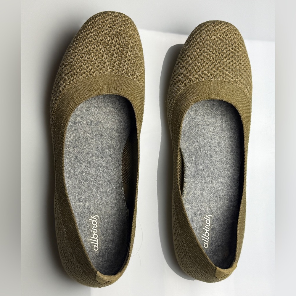 Allbirds Women's Khaki/Olive Tree Breezers size 10 Retired shade!